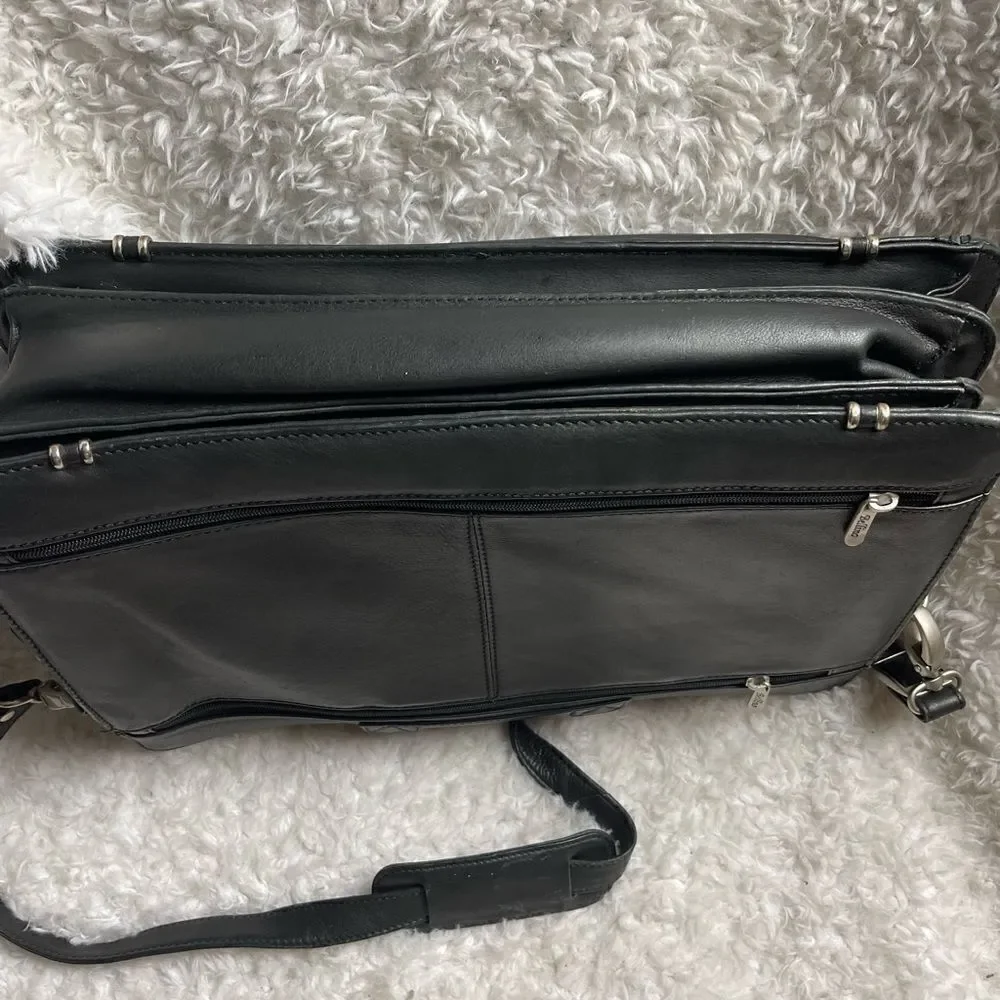 Bellino Black Soft Leather Business office Bag Adjustable Strap